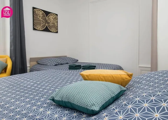 Le Karijini - Hyper Centre, *