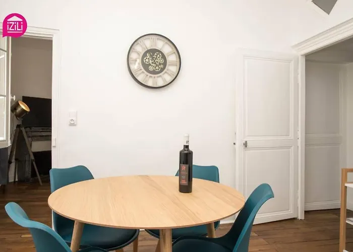 Le Karijini - Hyper Centre, *